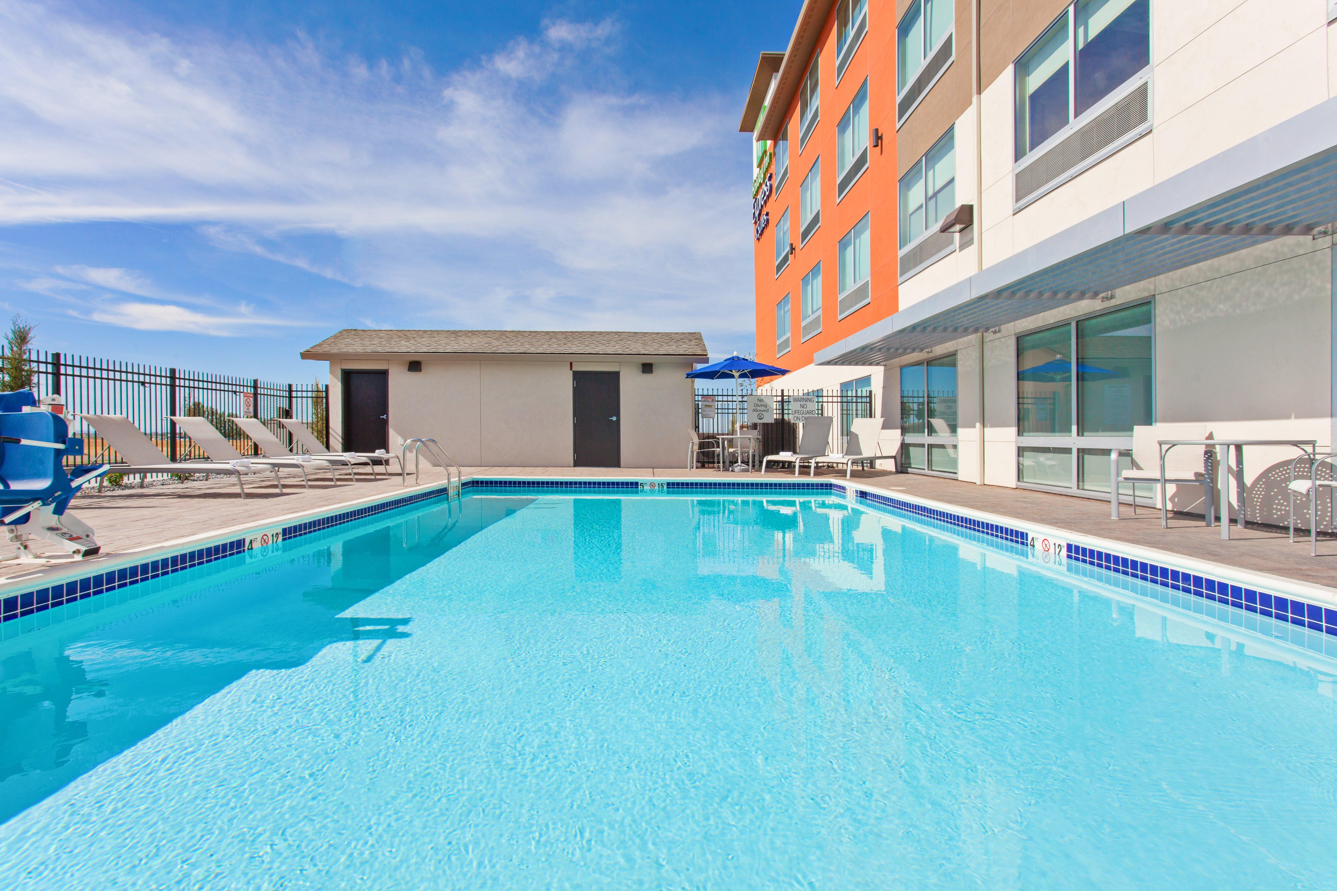 Holiday Inn Express & Suites - Moses Lake By Ihg Экстерьер фото
